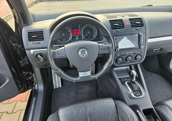 Volkswagen Golf cena 27900 przebieg: 180000, rok produkcji 2004 z Pieszyce małe 742